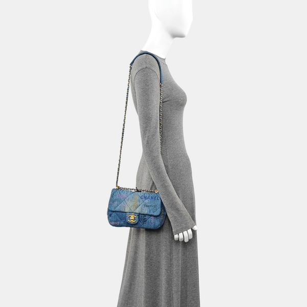 CLASSIC FLAP Mini Quilted Denim Blue