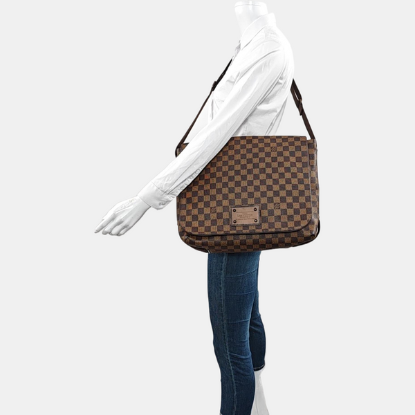 BROOKLYN MM Damier Ebene Coated Canvas Brown