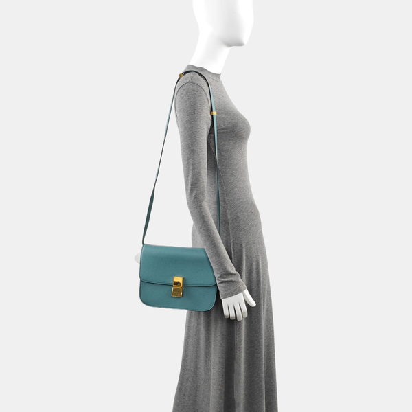 Authenticated pre-owned CLASSIC BOX Medium Calfskin Blue - Shoulder Bag at Looply