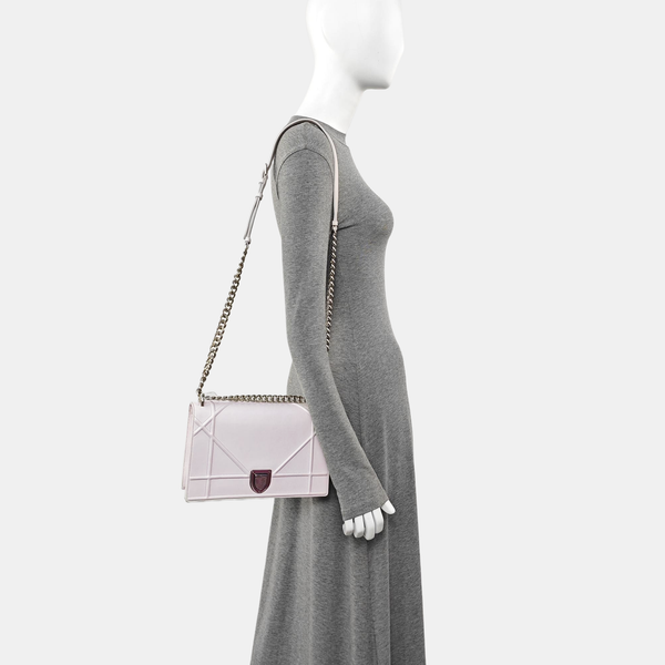 Diorama Medium Cannage Calfskin Pink
