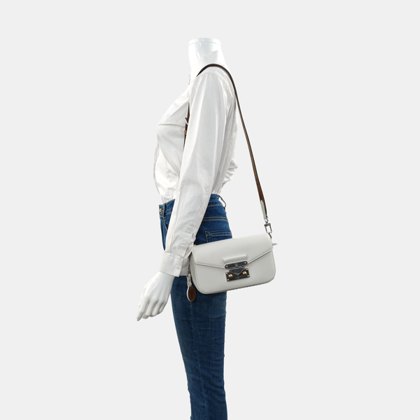 SWING Calfskin White
