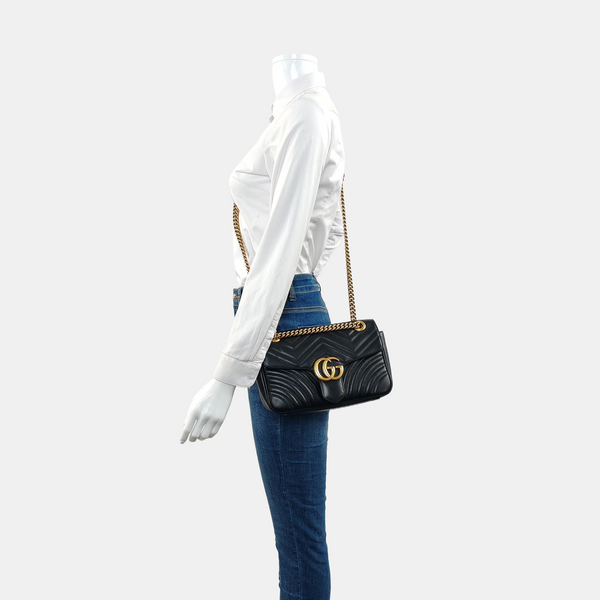 GG Marmont Medium Quilted Calfskin Black