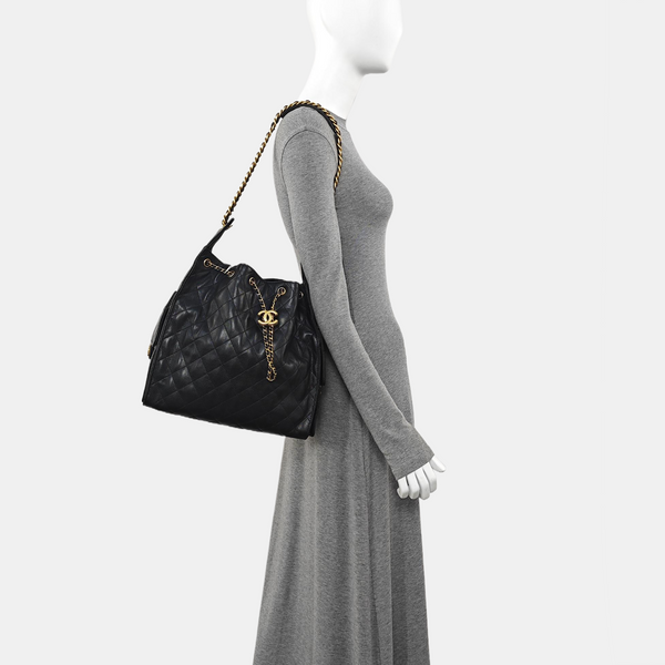CHANEL 25 Medium Quilted Grained Calfskin Black