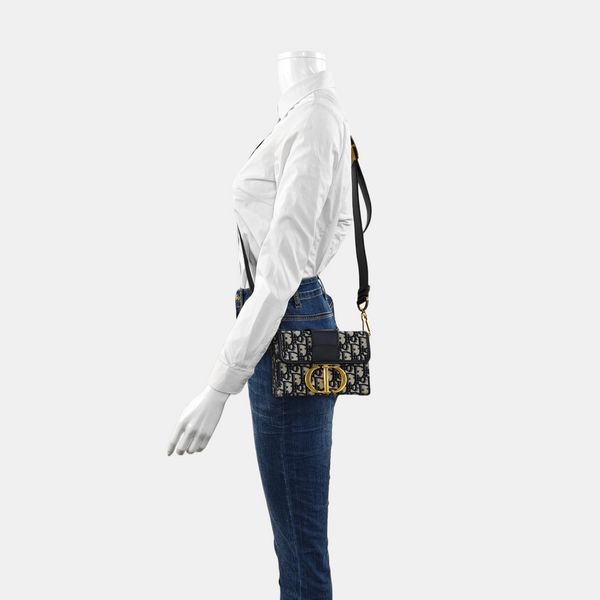 Authenticated pre-owned 30 Montaigne Oblique Canvas Blue - Shoulder Bag at Looply