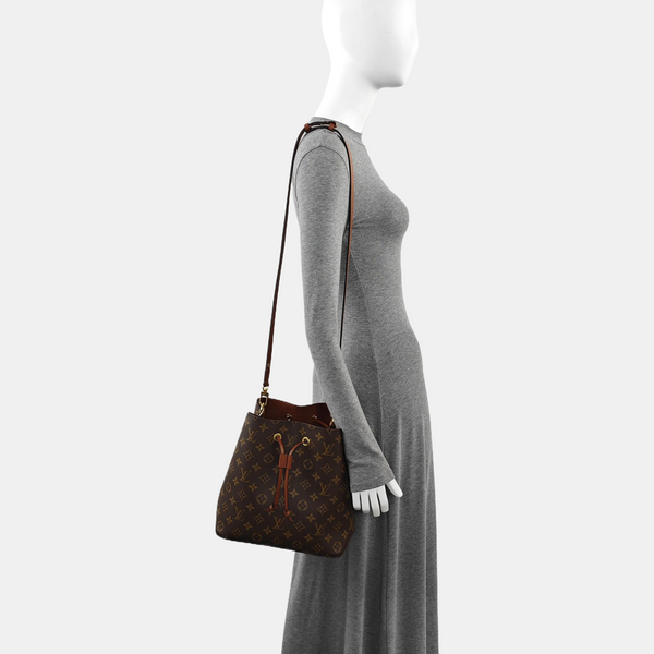 NÉONOÉ MM Monogram Coated Canvas Brown