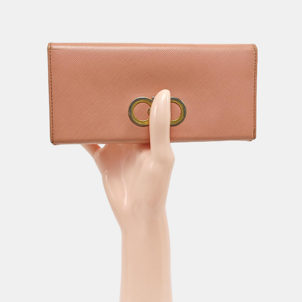 Authenticated pre-owned Gancini Calfskin Pink Wallet - Wallet at Looply