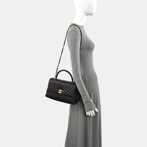 COCO HANDLE Medium Chevron Grained Calfskin Black