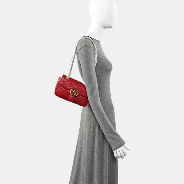 Authenticated pre-owned GG Marmont Small Quilted Calfskin Red - Shoulder Bag at Looply