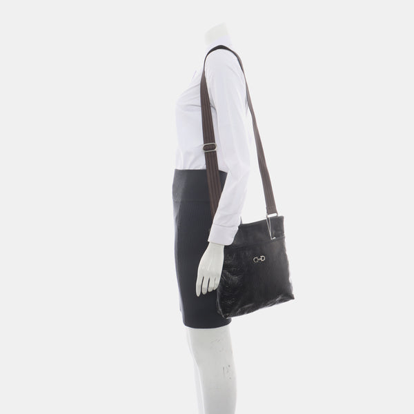 Medium Leather Black
