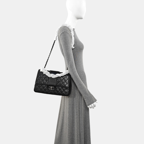 Quilted Lambskin Shoulder Bag Large Black