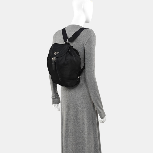 Vela Small Nylon Black