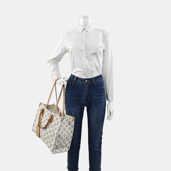 ONTHEGO MM Monogram Canvas White