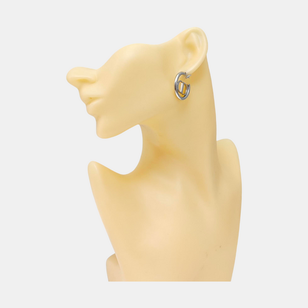 30 Montaigne Metal Silver Stud Earrings