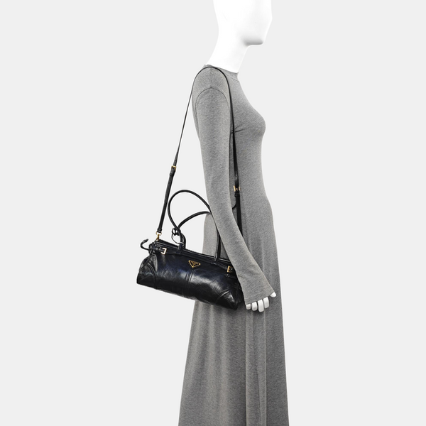Bonnie Medium Calfskin Black