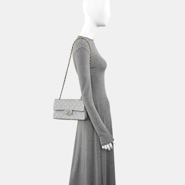 CLASSIC FLAP Small Quilted Grained Calfskin Gray