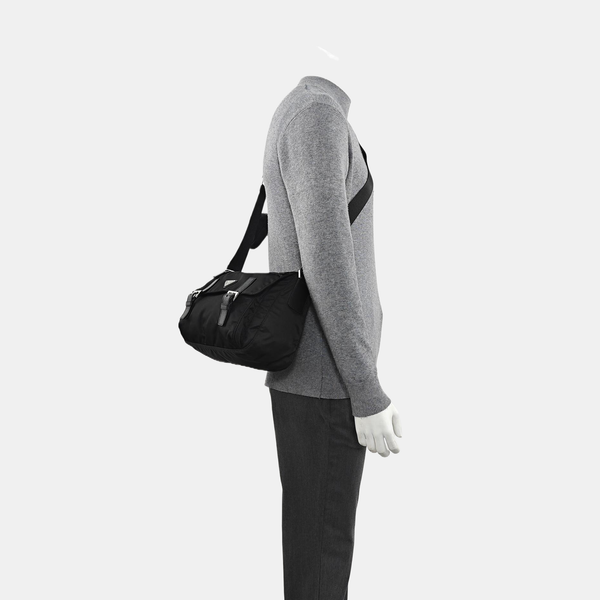 Vela Messenger Bag Nylon Black