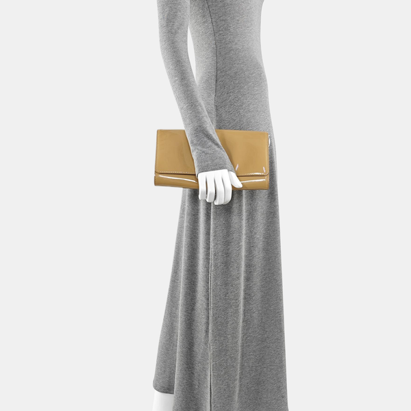 LOUISE Patent Leather Beige