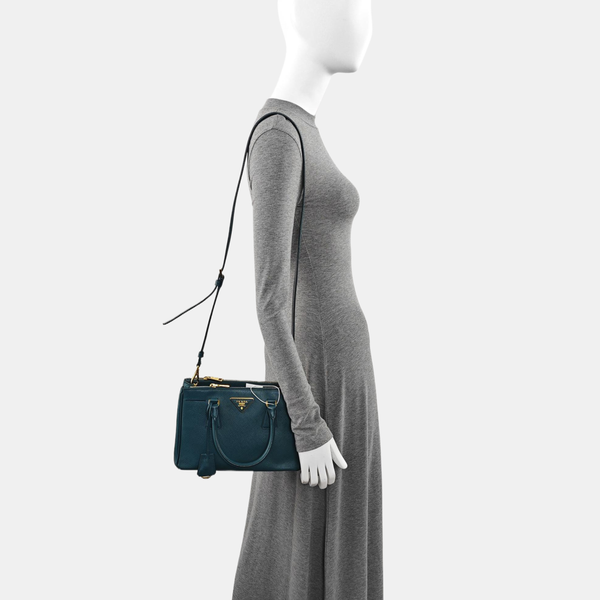 Authenticated pre-owned Galleria Calfskin Blue - Shoulder Bag at Looply