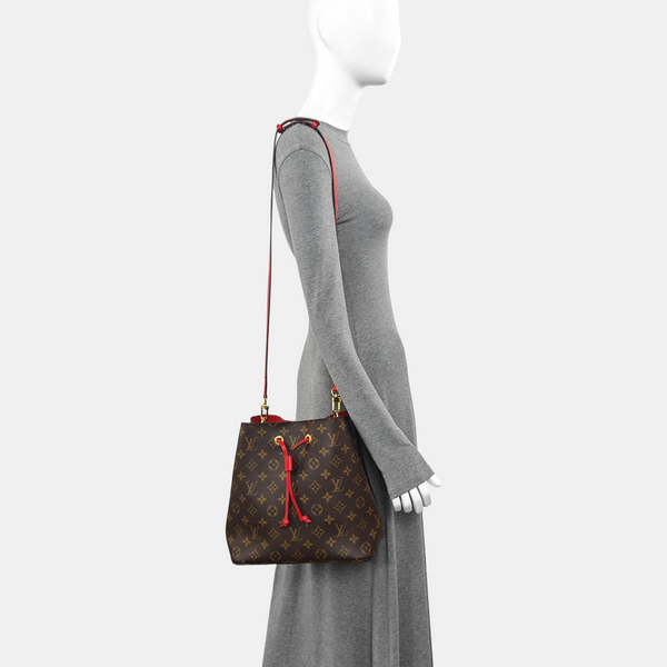 NÉONOÉ MM Monogram Coated Canvas Brown