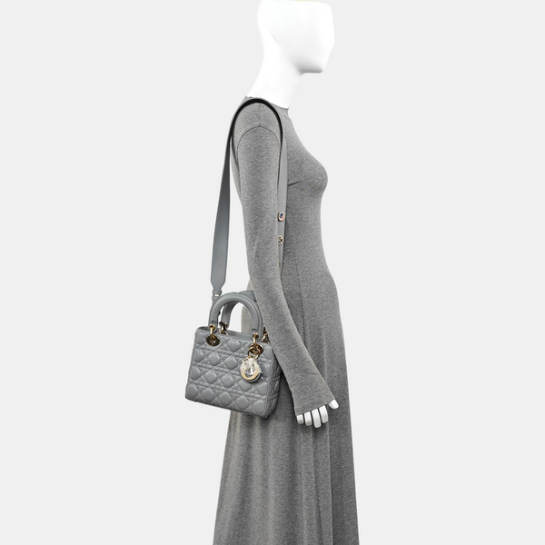 Lady Dior Pequeño de Piel de Cordero Acolchada Gris