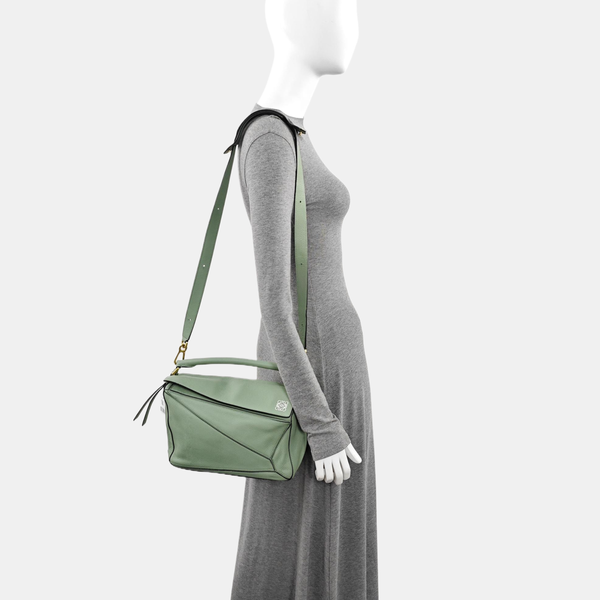 Puzzle Medium Calfskin Green