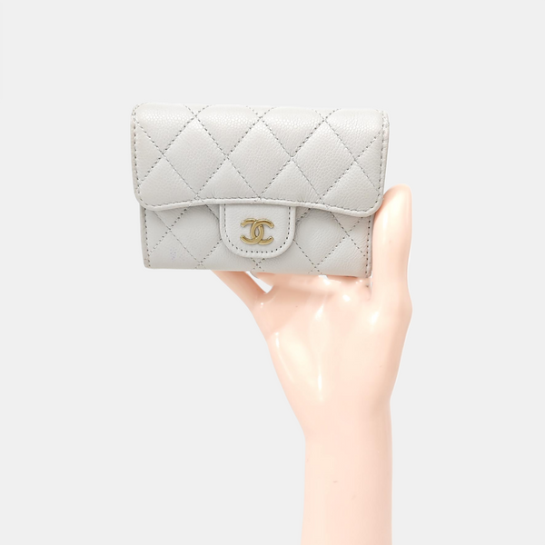 CLASSIC FLAP Quilted Grained Calfskin Gray Card Holder
