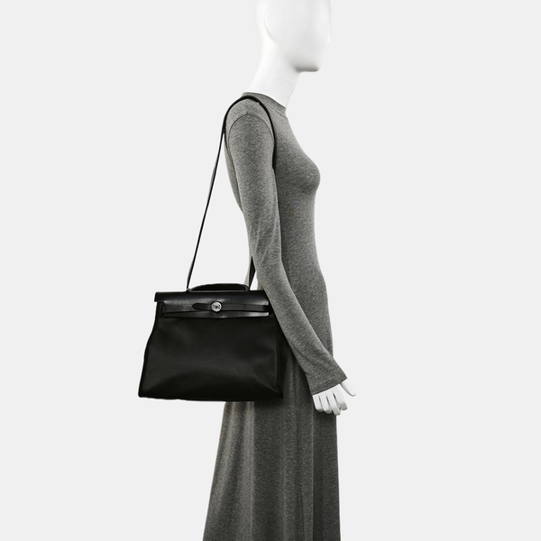 Herbag 31 Coated Canvas Black