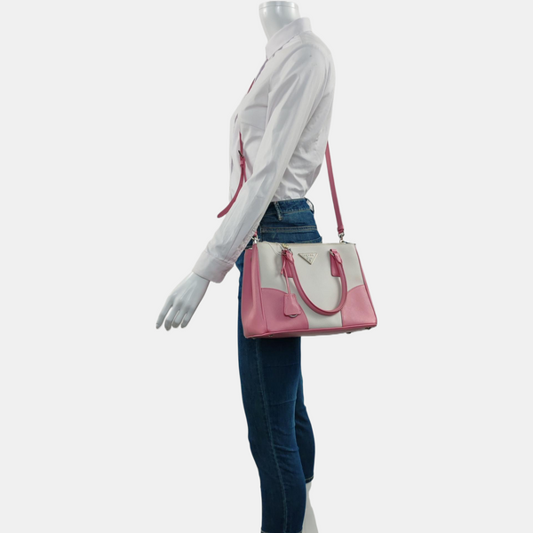 Authenticated pre-owned Galleria Medium Saffiano Calfskin White - Tote Bag at Looply