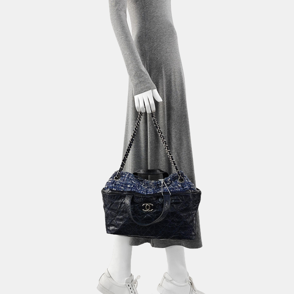 Quilted Calfskin Shoulder Bag Blue