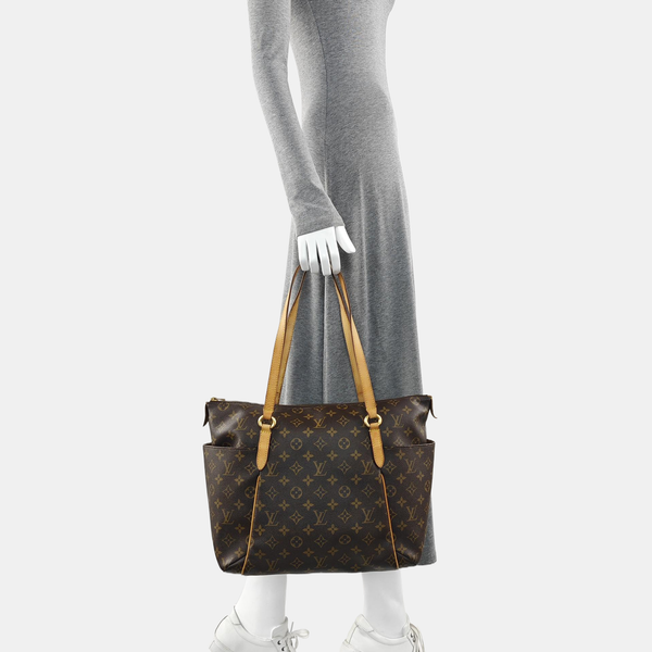 TOTALLY MM Monogram Coated Canvas Brown