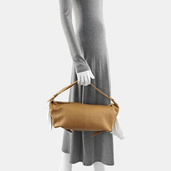 D-Journey Medium Cannage Calfskin Brown