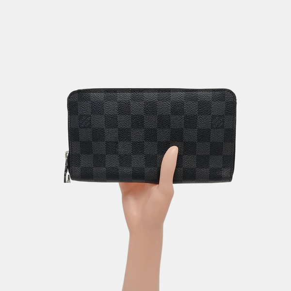 ZIPPY Damier Graphite Coated Canvas Gray Wallet