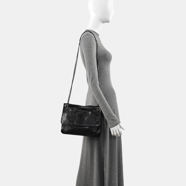 NIKI Medium Chevron Calfskin Black