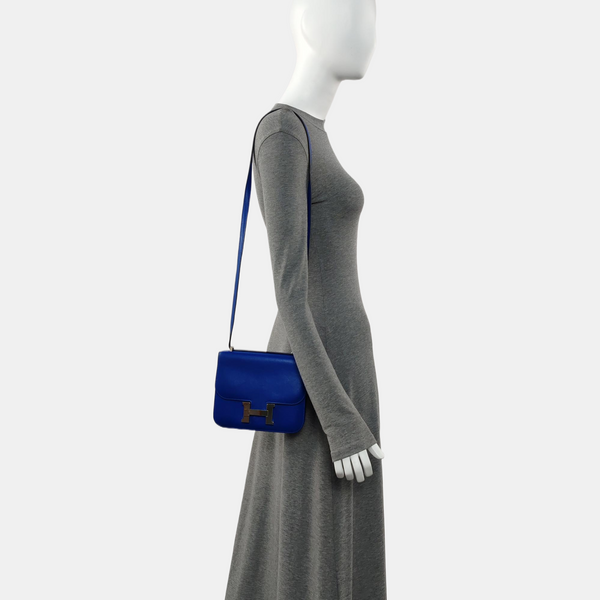 Constance 18 Swift Blue