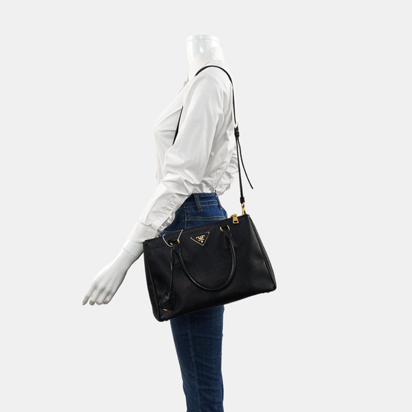 Galleria Large Saffiano Calfskin Black