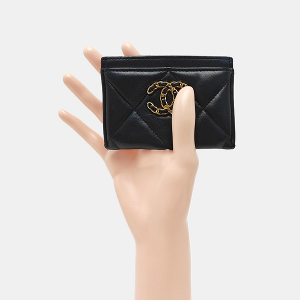 CHANEL 19 Small Quilted Lambskin Black Card Holder