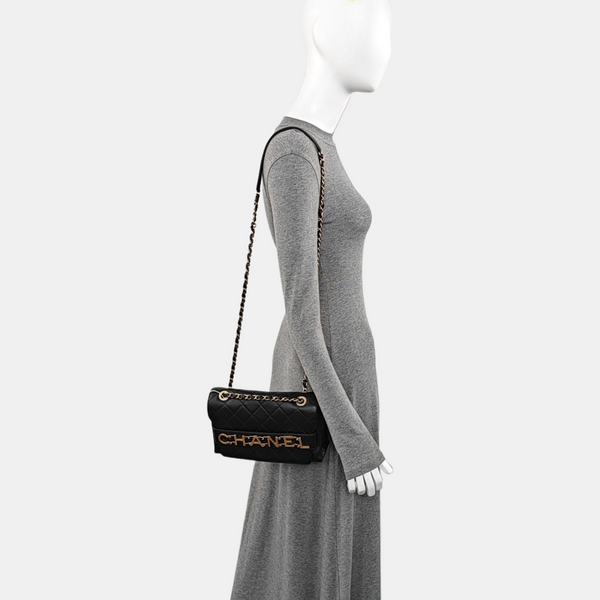 LOGO ENCHAINED FLAP Medium Quilted Calfskin Black