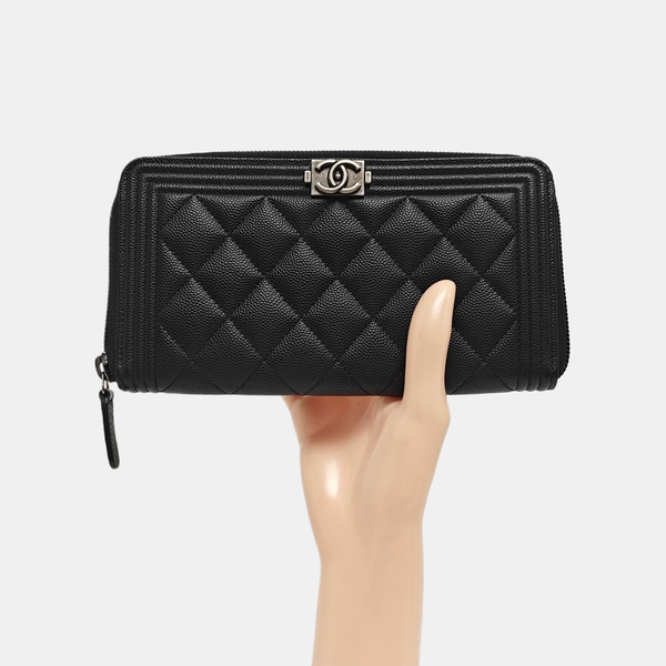 BOY CHANEL Mini Quilted Grained Calfskin Black Wallet