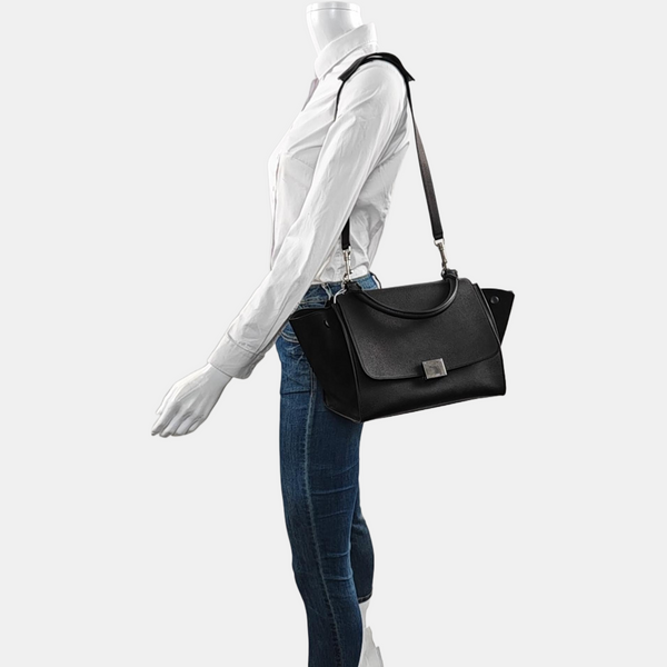 TRAPEZE Small Calfskin Black
