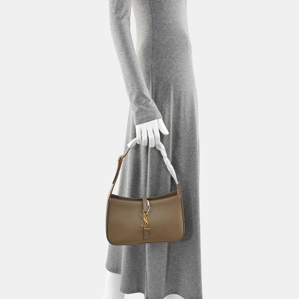 LE 5 À 7 Small Calfskin Brown
