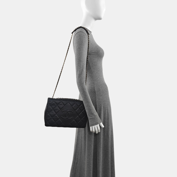 Quilted Lambskin Shoulder Bag Black