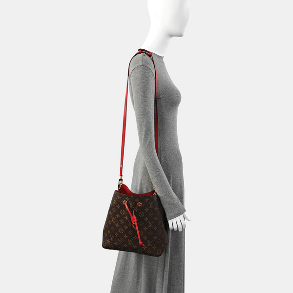 NÉONOÉ MM Monogram Coated Canvas Brown