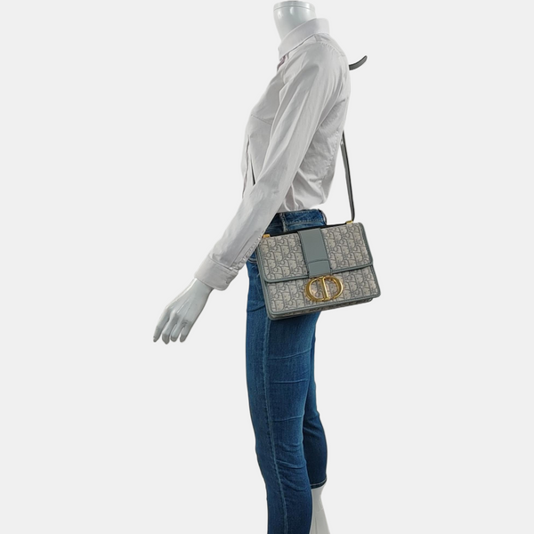 30 Montaigne Oblique Canvas Gray