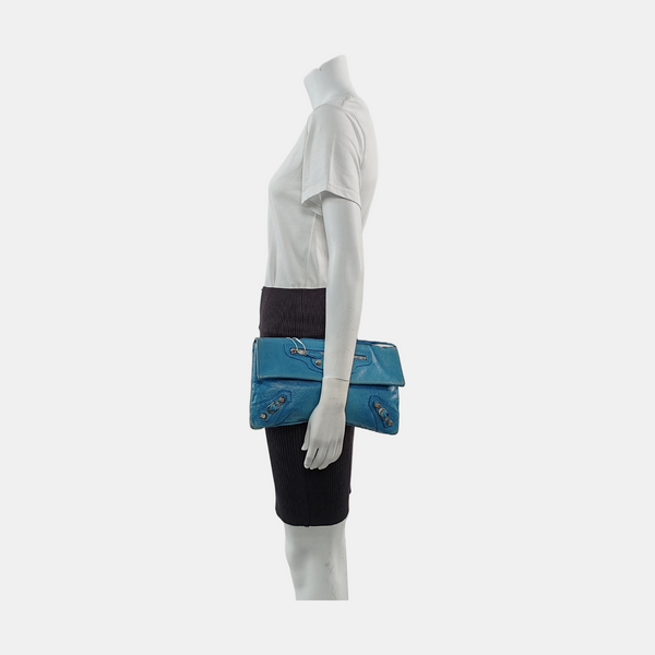 Authenticated pre-owned Classic City Lambskin Blue - Clutch at Looply