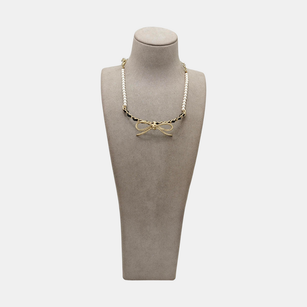 Metal White Necklace