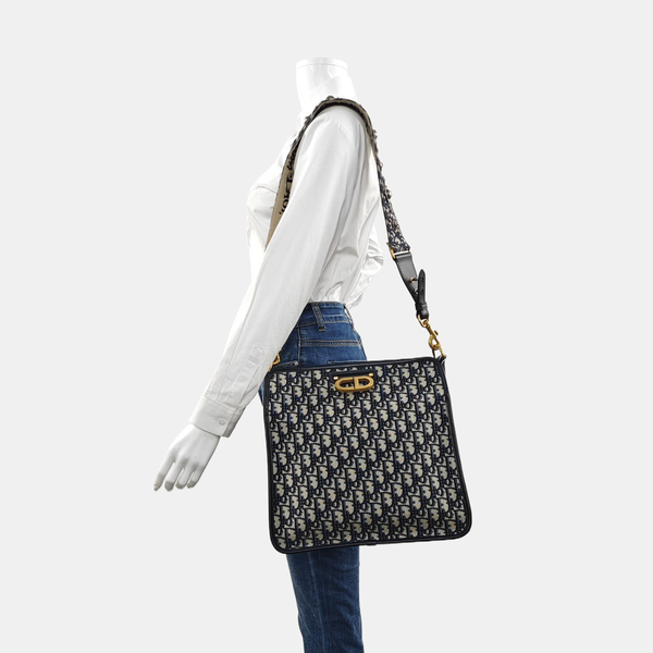 Oblique Canvas Gray