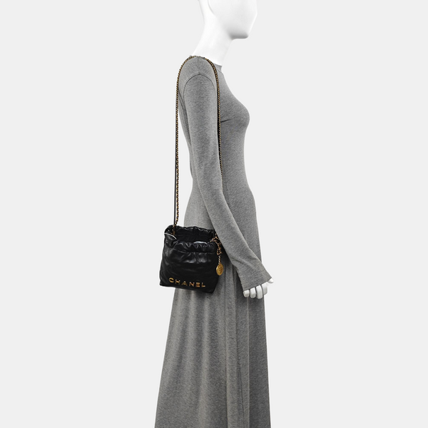 CHANEL 22 Mini Quilted Calfskin Black