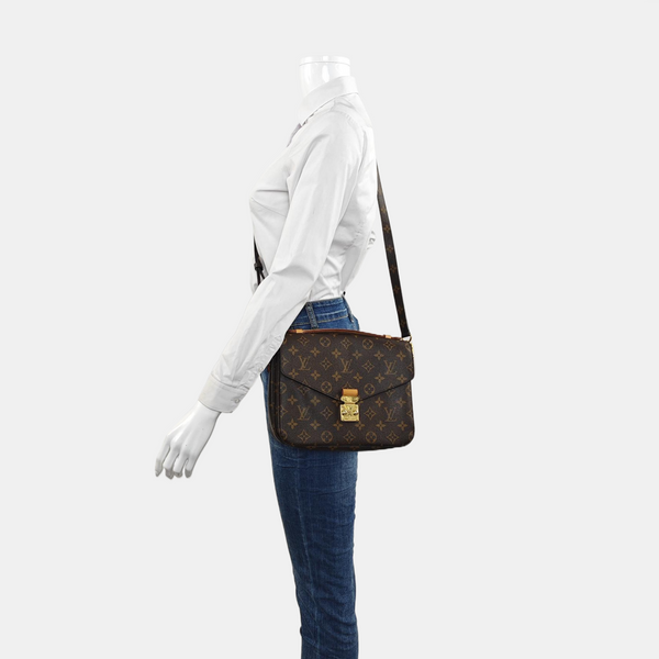 MÉTIS MM Monogram Coated Canvas Brown