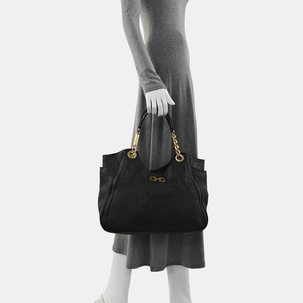 Betulla Medium Calfskin Black
