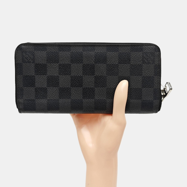 ZIPPY Damier Graphite Coated Canvas Gray Wallet